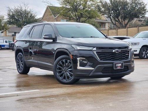 Mosaic Black Metallic 2023 Chevrolet Traverse RS