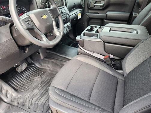 2025 Chevrolet Silverado 3500 WT