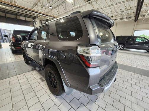 Magnetic Gray Metallic 2018 Toyota 4Runner Sport