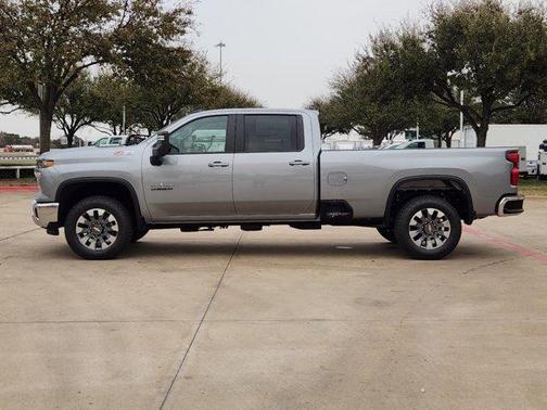 2025 Chevrolet Silverado 3500 LT