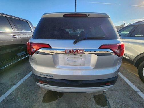 2017 GMC Acadia SLE-1