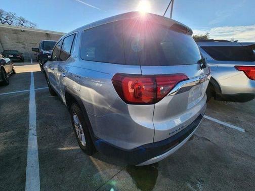 2017 GMC Acadia SLE-1