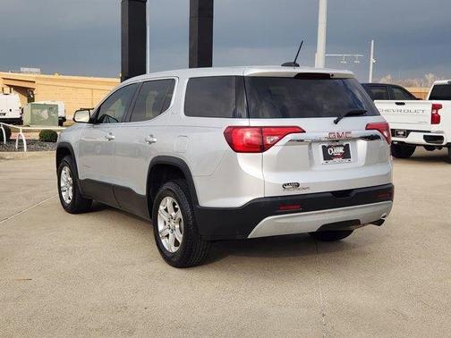 2017 GMC Acadia SLE-1