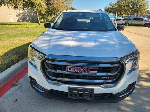 2024 GMC Terrain AT4