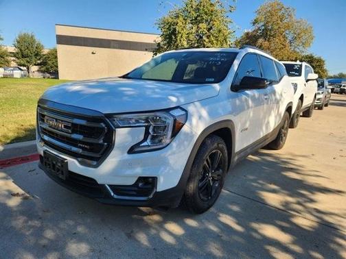 2024 GMC Terrain AT4