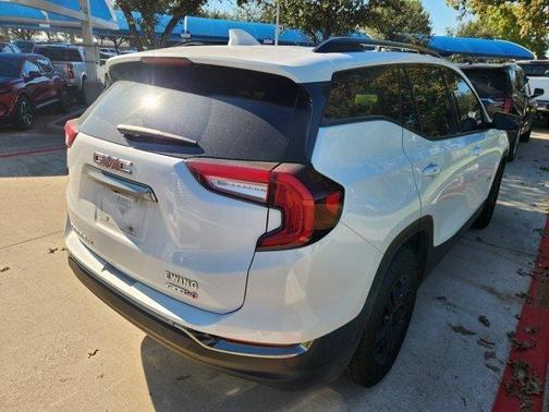 2024 GMC Terrain AT4