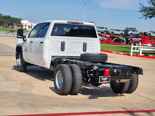2026 Chevrolet Silverado 3500 WT
