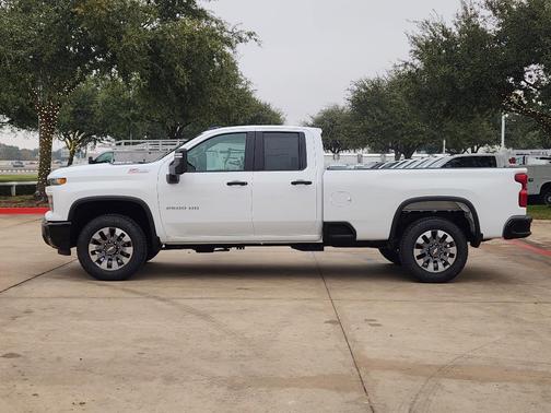 2026 Chevrolet Silverado 2500 Custom