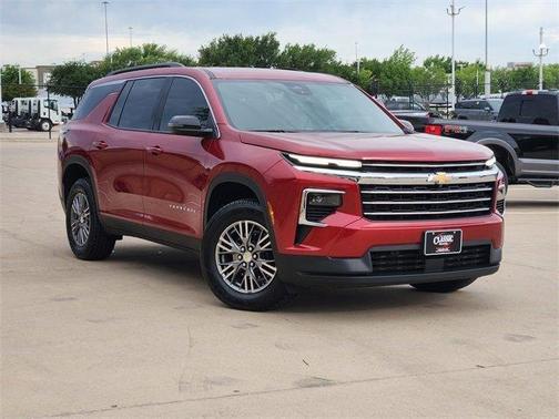 Radiant Red 2025 Chevrolet Traverse LT