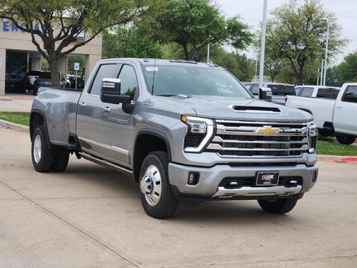 2025 Chevrolet Silverado 3500 High Country