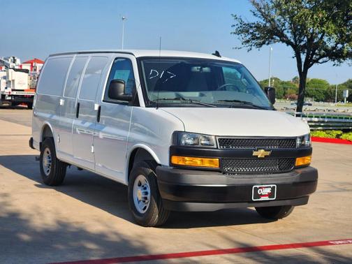 2025 Chevrolet Express 2500 Work Van