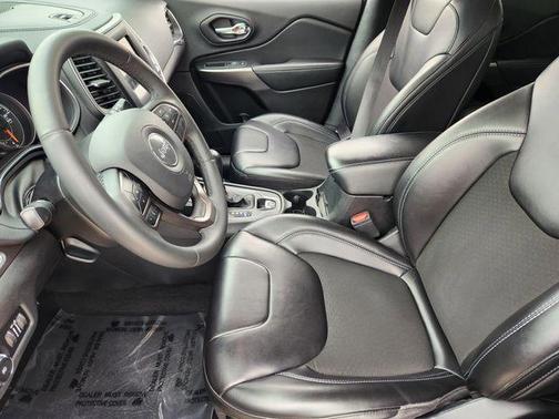 Slate Blue Pearlcoat 2020 Jeep Cherokee Latitude Plus