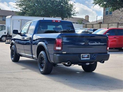 Patriot Blue Pearlcoat 2021 RAM 1500 Classic SLT
