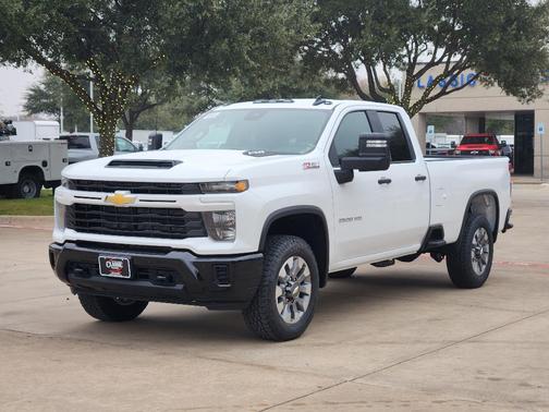 2026 Chevrolet Silverado 2500 Custom