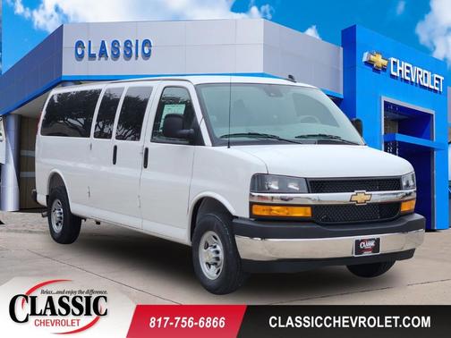 2025 Chevrolet Express 3500 LS