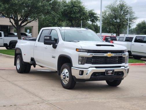 2025 Chevrolet Silverado 3500 LT