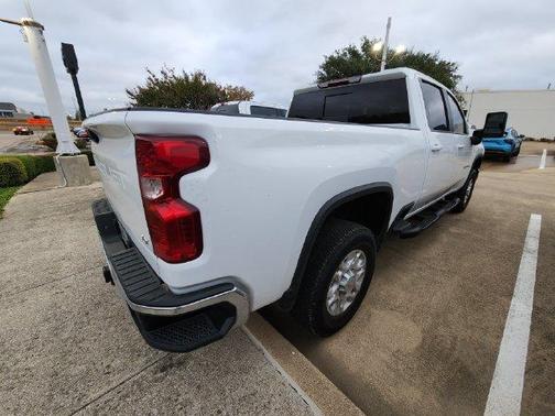 Summit White 2024 Chevrolet Silverado 2500 LT