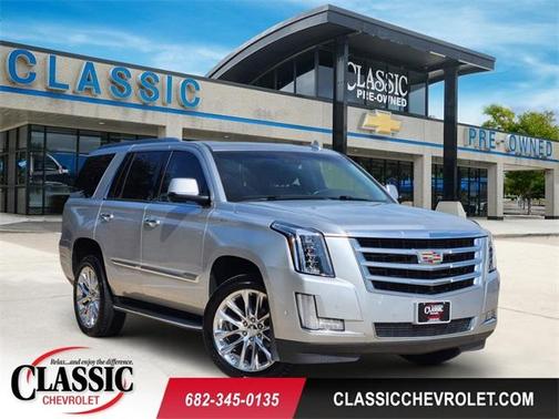 Radiant Silver Metallic 2020 Cadillac Escalade Luxury