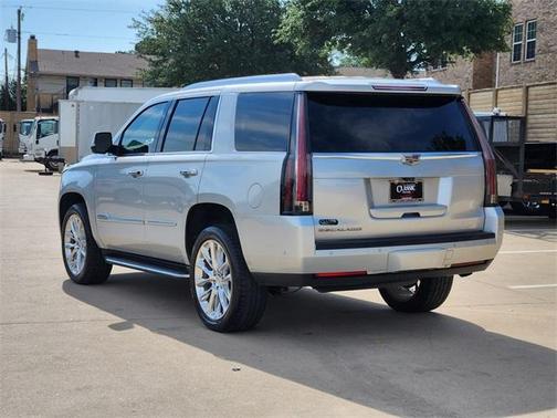 Radiant Silver Metallic 2020 Cadillac Escalade Luxury