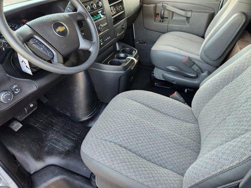 2025 Chevrolet Express 2500 Work Van