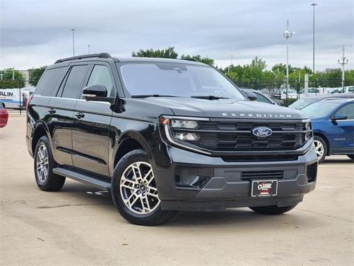Black Metallic 2025 Ford Expedition Active