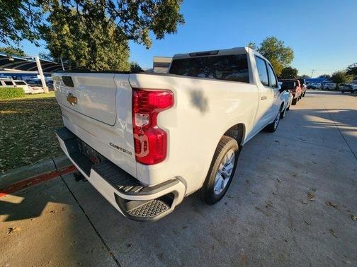 2022 Chevrolet Silverado 1500 Custom