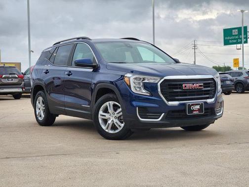 Marine Metallic 2022 GMC Terrain SLE