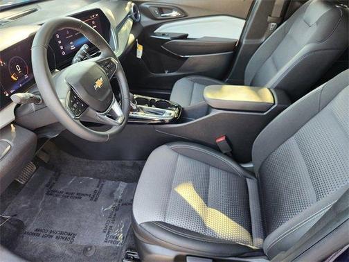 Blue Glow Metallic 2024 Chevrolet Trax LT
