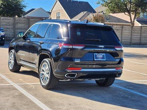 2025 Jeep Grand Cherokee Summit