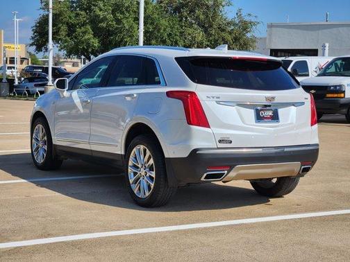 2018 Cadillac XT5 Platinum