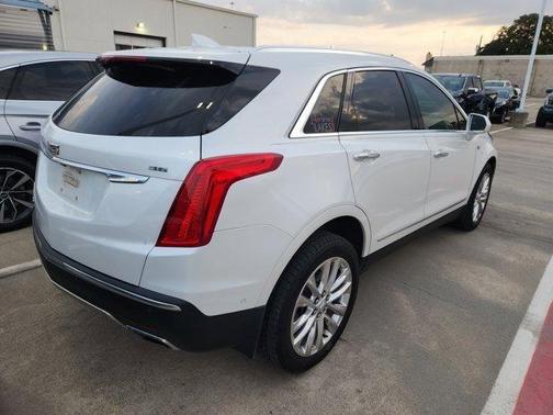 2018 Cadillac XT5 Platinum