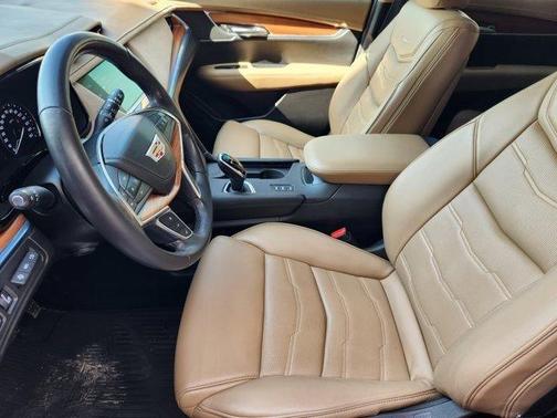 2018 Cadillac XT5 Platinum