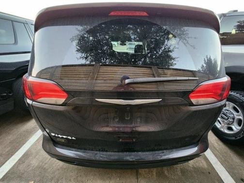 2017 Chrysler Pacifica LX