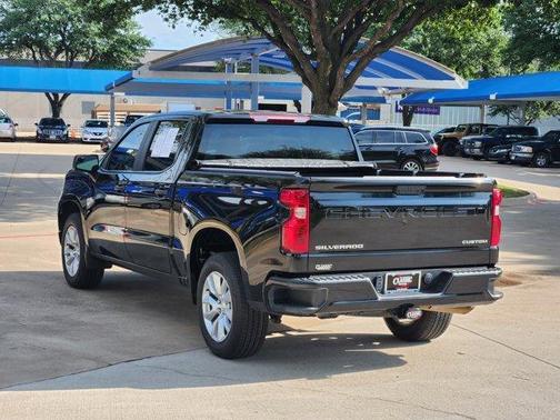 2022 Chevrolet Silverado 1500 Custom
