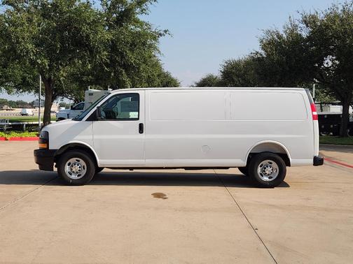 2025 Chevrolet Express 2500 Work Van