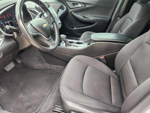 2022 Chevrolet Malibu RS