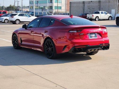 2023 Kia Stinger GT2