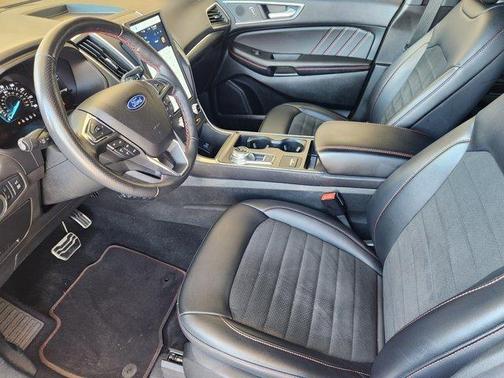 2022 Ford Edge ST Line
