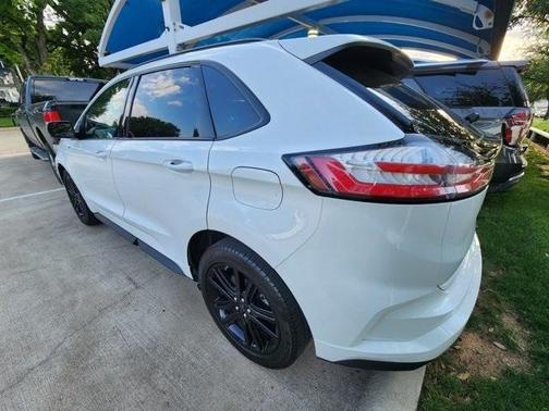 2022 Ford Edge ST Line