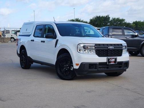 Oxford White 2024 Ford Maverick XLT