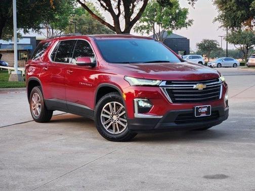 2023 Chevrolet Traverse LT Leather