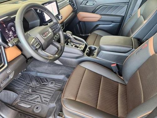 2023 GMC Canyon AT4