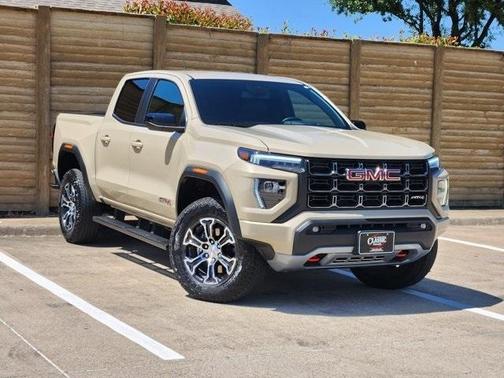 2023 GMC Canyon AT4