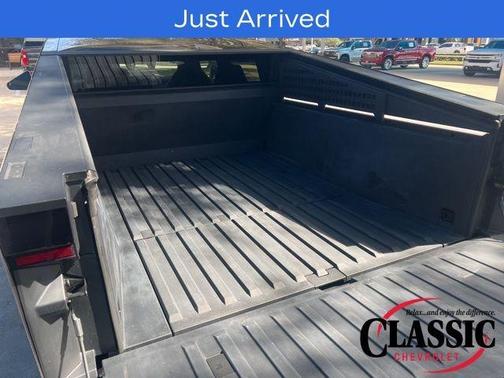 2024 Tesla Cybertruck Base