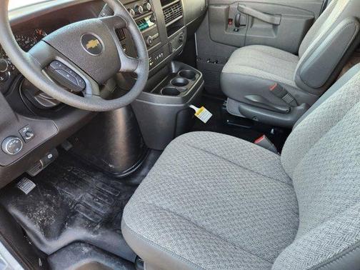2025 Chevrolet Express 2500 Work Van
