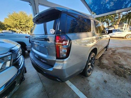 2024 Chevrolet Suburban RST