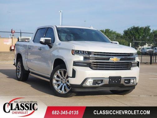Iridescent Pearl Tricoat 2021 Chevrolet Silverado 1500 High Country