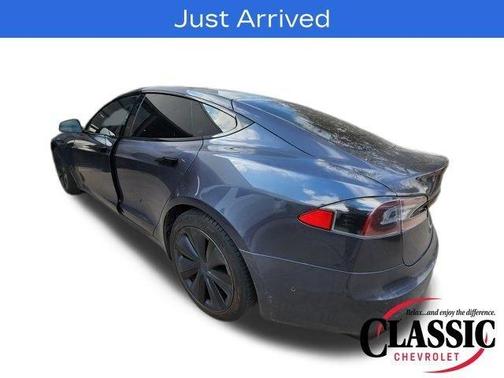 2022 Tesla Model S Base