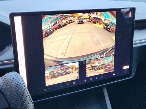 2022 Tesla Model S Base