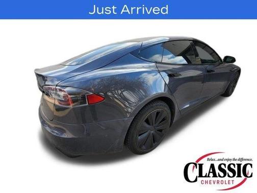 2022 Tesla Model S Base